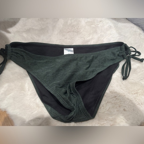 Bundle of 7 target swimsuits mix/match pieces Sz M mostly. One Sz S - Picture 4 of 16